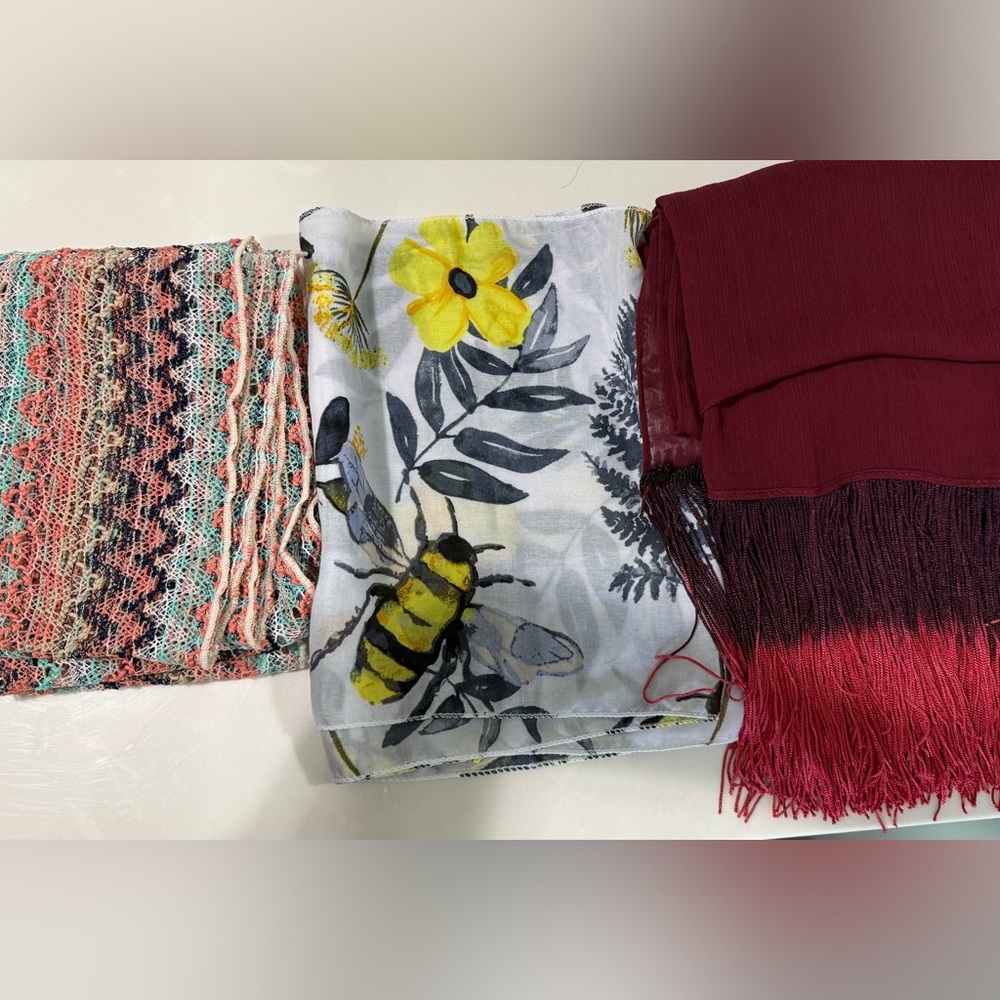 Bundle of three scarves